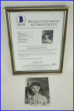 Audrey Hepburn Autographed Postcard with Beckett COA