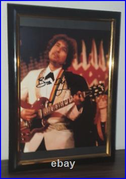 BOB DYLAN HAND SIGNED PHOTO FRAMED WITH COA 8x10 AUTOGRAPHED PHOTO