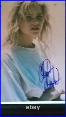 Christina Applegate Signed 10 X 8 Photograph With Frasers Coa