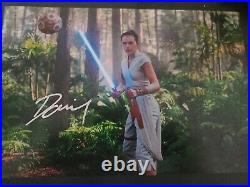 DAISY RIDLEY Signed 12x8 Photo Display STAR WARS with COA