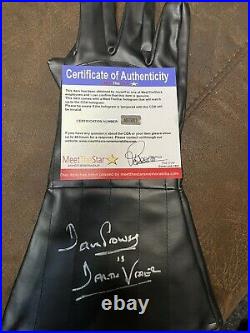 Dave Prowse Star Wars Signed Darth Vader Glove With COA