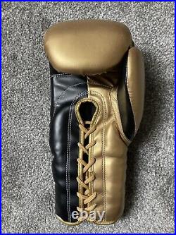 Deontay Wilder'Bronze Bomber' Hand Signed Boxing Glove With COA AFTAL Approved