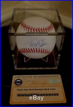 Derek Jeter SIGNED Autographed MLB-Baseball NY Yankees Steiner With COA