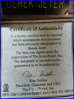 Derek Jeter Signed Autographed Baseball Coa The Score Board With Case