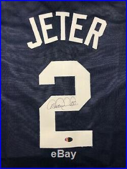Derek Jeter Signed Autographed New York Yankees Jersey With COA