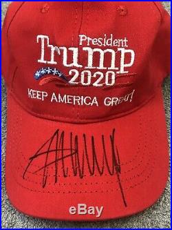 Donald Trump Signed KEEP AMERICA GREAT 2020 Red Hat with COA