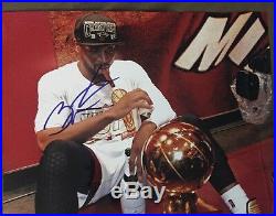 Dwyane Wade Autographed 11x14 Heat Bulls Champ Photo With Coa