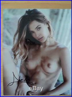 Gal Gadot Nude Original Signed Autograph Photo 8 x 10 with COA