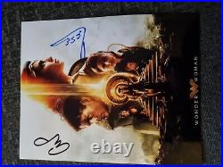 Hand Signed Photo Gal Gabot And Chris Pine With Coa
