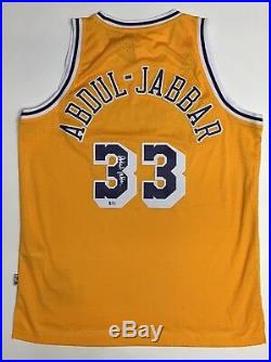 Kareem Abdul-jabbar Autographed Lakers Jersey With Beckett Coa #j55928