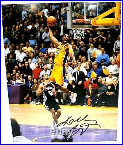 Kobe Bryant Lakers Hand Signed Autographed 8x10 NBA Dunking Photo With COA