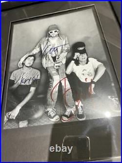 Kurt cobain Nirvana autographed framed photo with COA