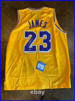 LeBron James AUTO Rookie Jersey Lakers Autograph RC Topps Chrome With COA