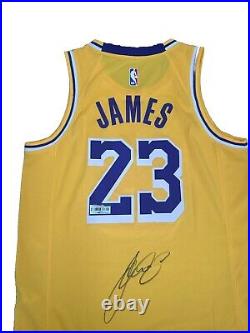 LeBron James Signed LA LAKERS Jersey With COA Authenticated