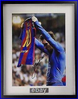 Lionel Messi autographed canvas Hand Signed FRAMED with COA