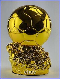 Lionel Messi balon de color or in resin hand signed with COA