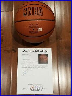 Los Angeles Lakers Kobe Bryant autographed official game basketball with Psa Coa