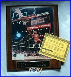 Michael Jordan #23 Chicago Bulls Autographed Framed 8x10 Picture Photo with COA