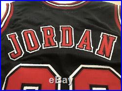 Michael Jordan Signed Autographed Black Alternate Custom Jersey with COA