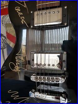 Motley Crue Signed Electric Guitar, COA, with case RARE Rock Memorabilia