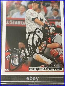 New York Yankees Derek Jeter Signed Autograph With COA Signature. NY