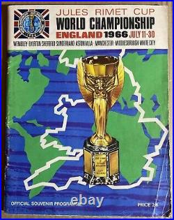 Portugal SIGNED Vintage World Cup 1966 Football Programme 6 Autographs with COA