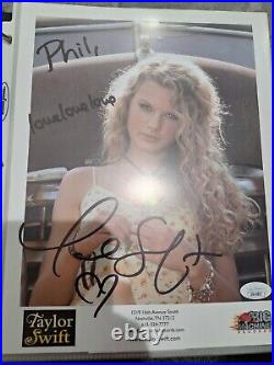 Rare TAYLOR SWIFT Signed Autographed 8X10 Photo 2006 (comes with a COA)