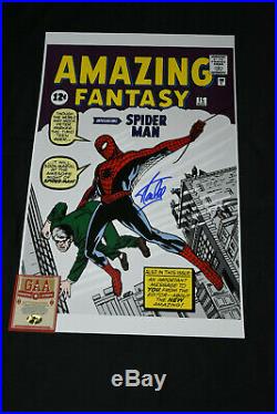 STAN LEE HAND SIGNED PHOTO 11 x 17 AMAZING FANTASY SPIDERMAN WITH COA