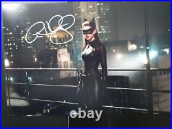 STUNNING ANNE HATHAWAY Genuine signed 12x8 with coa SUPERB ITEM FABULOUS