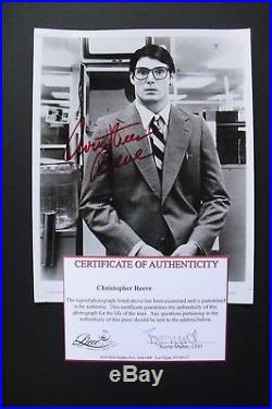 SUPERMAN movie photo signed by CHRISTOPHER REEVE Clark Kent, with COA, 8x10