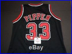 Scottie Pippen Signed Autographed Custom Bulls Jersey With Coa Ga