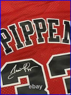 Scottie Pippen Signed Autographed Hardwood Classics NBA Jersey with COA