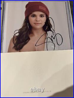 Selena Gomez Super Hot Sexy Actress Hand Signed Autographed Photo With Coa