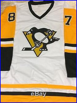 Sidney Crosby Autographed Signed Jersey with COA Pittsburgh Penguins