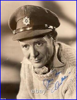 Sir John Mills Famous British Actor Framed (12' X 8') Hand Signed Photo With COA