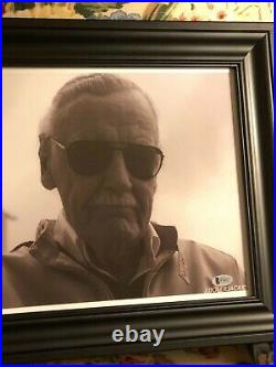 Stan Lee Hand Signed Autographed 11x17 Framed Stan Picture with Beckett COA