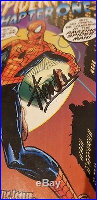 Stan lee signed spiderman chapter one comic with COA
