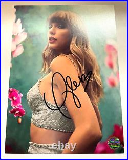 TAYLOR SWIFT Hand Signed 7x5 inch Color Photo Original Autograph with COA