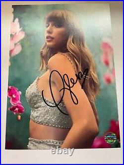 TAYLOR SWIFT Hand Signed 7x5 inch Color Photo Original Autograph with COA