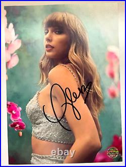 TAYLOR SWIFT Hand Signed 7x5 inch Color Photo Original Autograph with COA