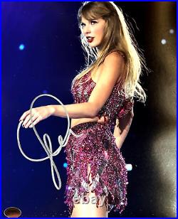 TAYLOR SWIFT Signed 8x10 in. Color Photo Original Autograph with COA Certificate