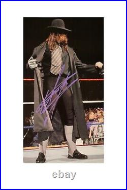 The Undertaker Mark Calaway WWE WWF Autograph 100% Authentic comes with COA