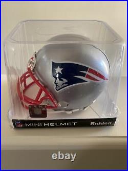 Tom Brady Autographed Patriots Riddell Mini Helmet with Mounted Memories COA