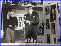 VINCENT PRICE SIGNED AUTOGRAPH IN BLUE PEN ON MADHOUSE PHOTO 10 x 8 WITH COA MNT
