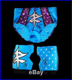 Wwe Zack Ryder Ring Worn Hand Signed Trunks And Kneepads With Picture Proof Coa